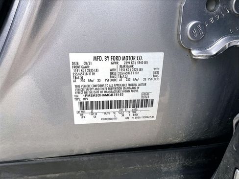 Used 2021 Ford Explorer XLT w/ Equipment Group 202A AWD/4WD image 33