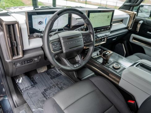 Used 2025 GMC Hummer EV 3X AWD/4WD image 4