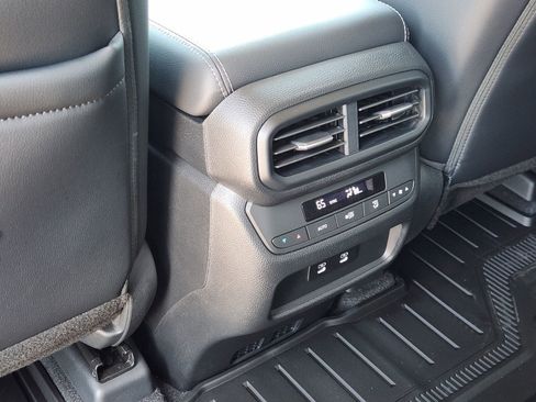 New 2026 Honda Pilot Touring image 34