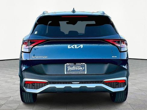 Used 2023 Kia Sportage EX image 4