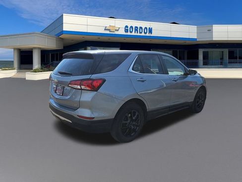 Used 2024 Chevrolet Equinox LT FWD image 5
