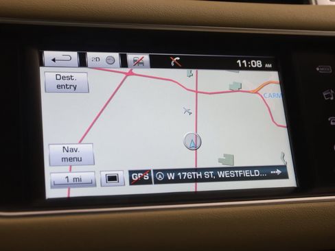 Used 2016 Land Rover Range Rover Sport SE image 9