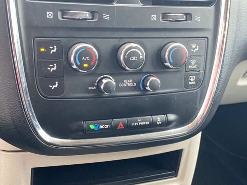 Used 2014 Dodge Grand Caravan SE w/ Quick Order Package 29E SE image 19