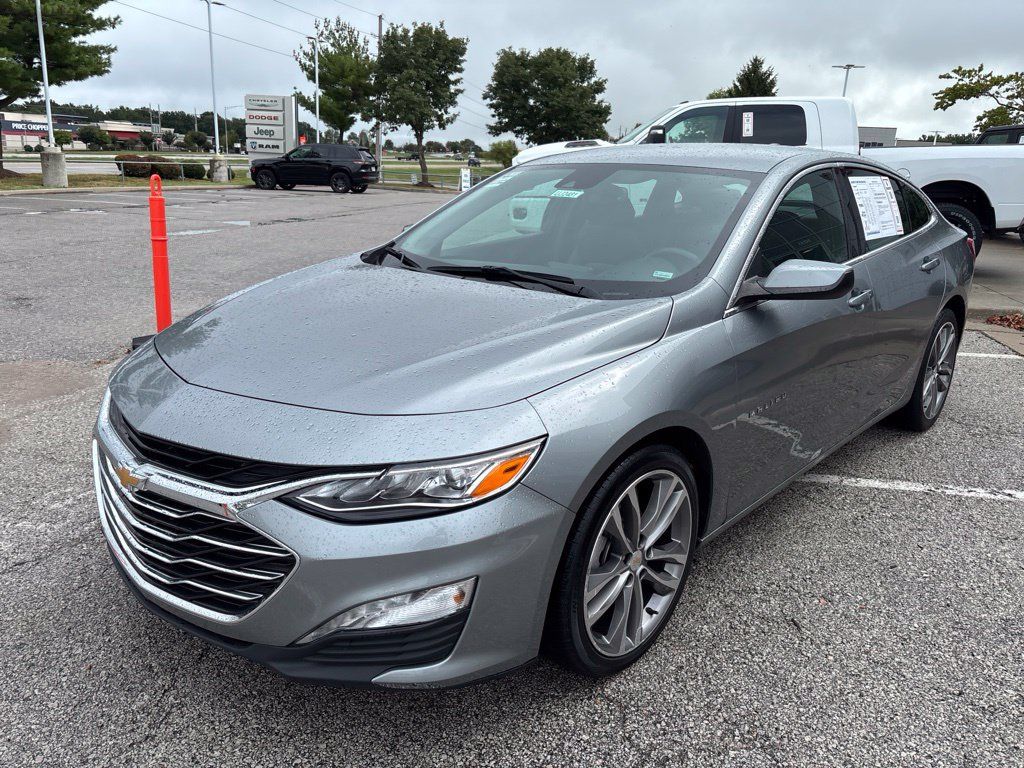 Used 2024 Chevrolet Malibu LT FWD image 4