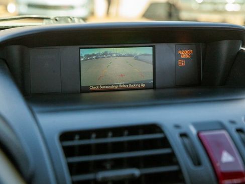 Used 2015 Subaru Forester 2.5i image 16