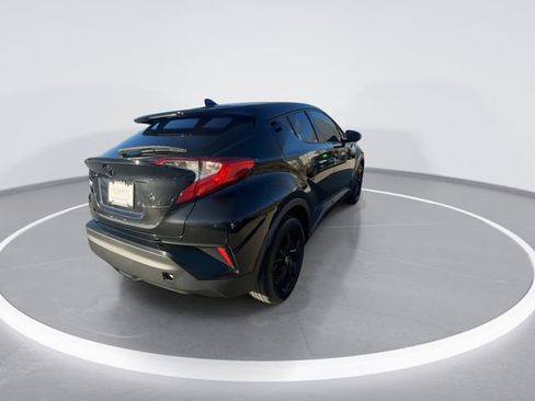 Used 2021 Toyota C-HR Nightshade image 8