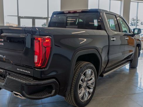 New 2025 GMC Sierra 1500 Denali w/ Denali Reserve Package image 7