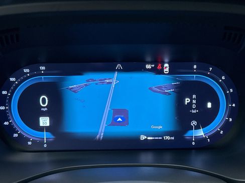 Used 2023 Volvo XC60 B5 Plus w/ Climate Package image 15