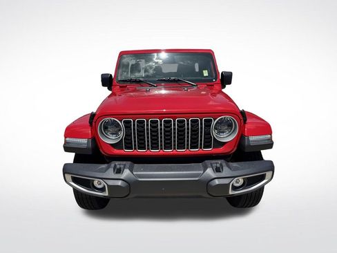 Used 2025 Jeep Wrangler Unlimited Sahara AWD/4WD image 2