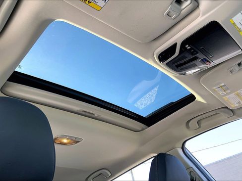 Used 2020 Subaru Outback Limited XT image 12