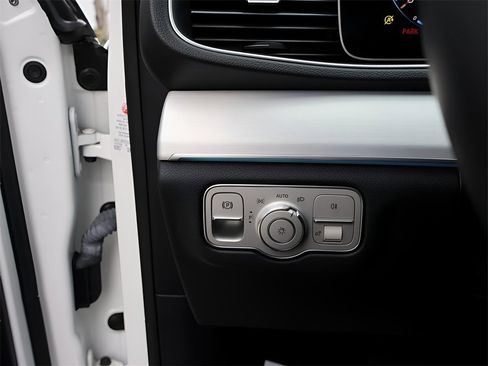 Certified 2022 Mercedes-Benz GLE 350 4MATIC image 37