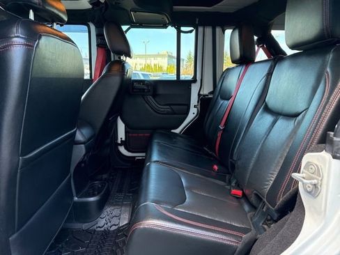 Used 2017 Jeep Wrangler Unlimited Rubicon image 20