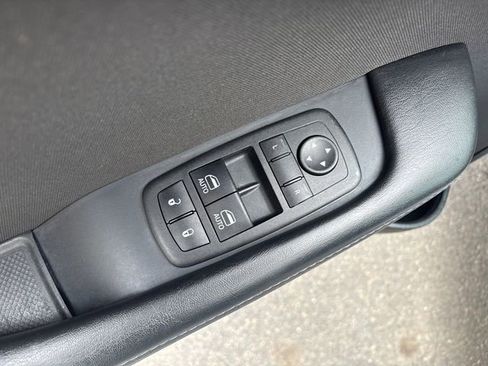 Used 2023 Dodge Challenger SXT image 18