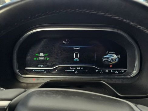 Certified 2023 Chevrolet Suburban LT image 30