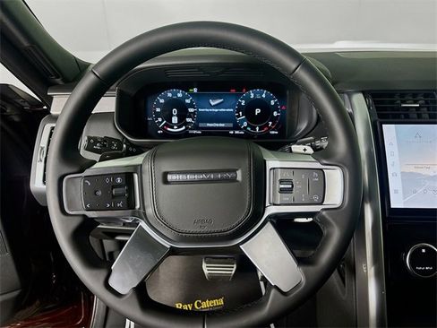 New 2026 Land Rover Discovery Limited Edition image 12