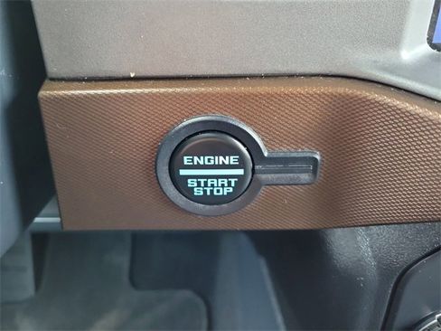 Used 2023 Ford Bronco Outer Banks image 26