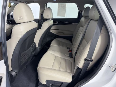 Used 2020 Kia Sorento EX AWD/4WD image 7