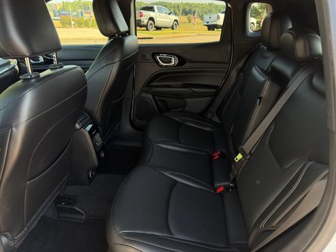 Used 2022 Jeep Compass High Altitude AWD/4WD image 26