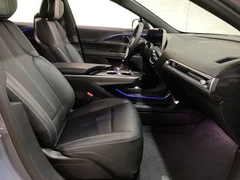 Used 2024 Cadillac Lyriq Sport RWD image 25