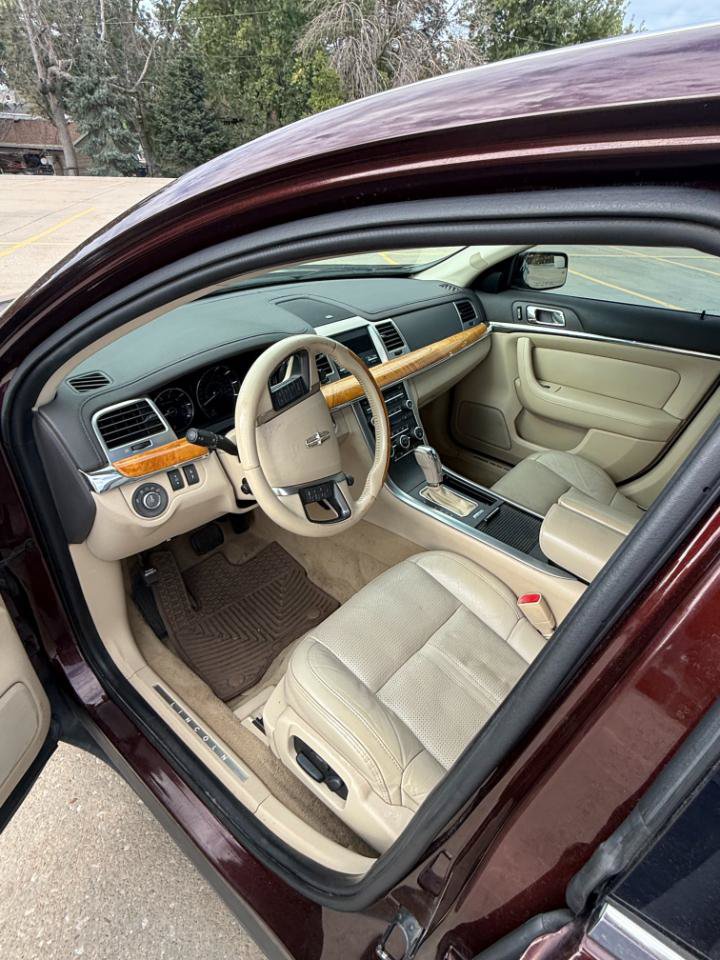 Used 2010 Lincoln MKS FWD image 21