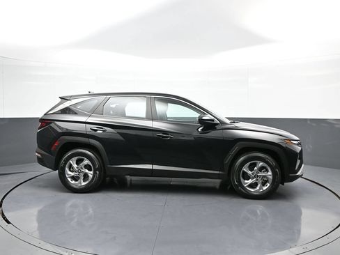 Certified 2022 Hyundai Tucson SE AWD/4WD image 5