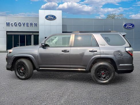 Used 2019 Toyota 4Runner Limited AWD/4WD image 9
