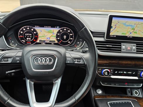 Used 2020 Audi Q5 2.0T Premium Plus w/ Premium Plus Package AWD/4WD image 49