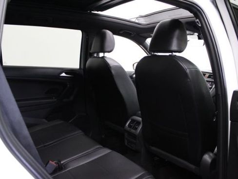 Used 2019 Volkswagen Tiguan SEL Premium R-Line AWD/4WD image 26