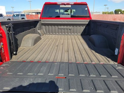 Used 2022 GMC Sierra 2500 AT4 w/ AT4 Preferred Package image 10