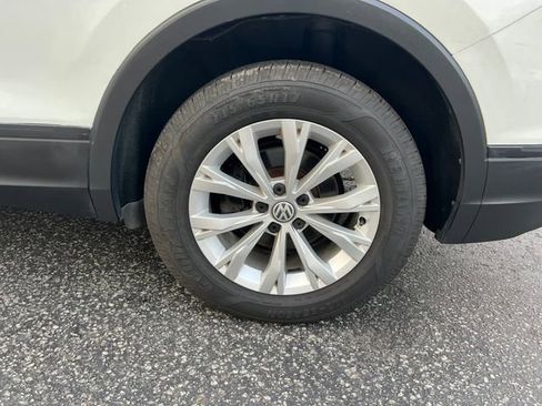 Used 2019 Volkswagen Tiguan S image 27