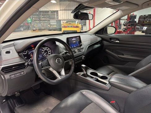 Used 2021 Nissan Altima 2.5 SR image 11