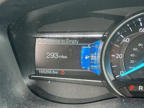 Used 2017 Ford Explorer XLT w/ Equipment Group 202A AWD/4WD image 30