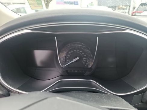 Used 2017 Ford Fusion Titanium image 15