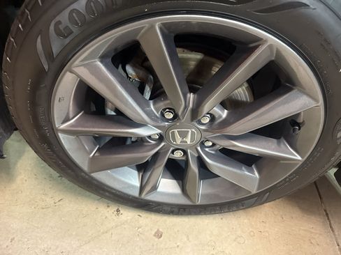 Used 2020 Honda Civic EX image 32