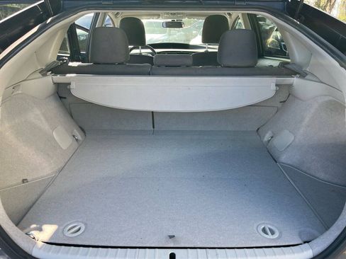 Used 2014 Toyota Prius Two FWD image 19