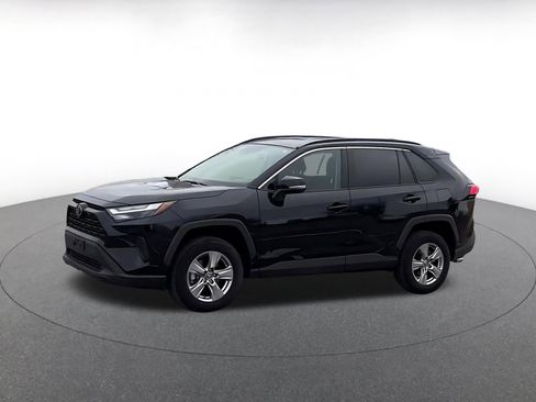 Used 2025 Toyota RAV4 XLE image 8