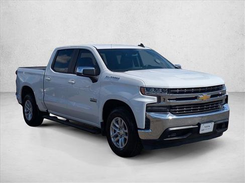 Used 2021 Chevrolet Silverado 1500 LT w/ Bed Protection Package image 3