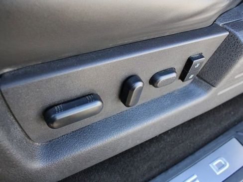 Used 2013 Ford F150 Limited image 3