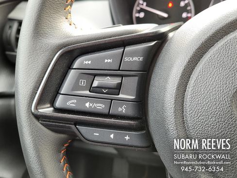 Certified 2025 Subaru Crosstrek 2.5i Limited w/ Crosstrek Mirror Package image 9