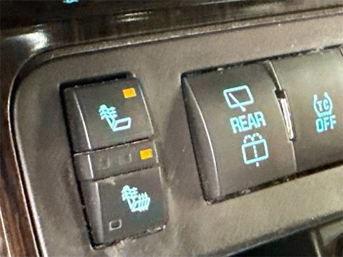 Used 2017 Chevrolet Traverse LT image 21