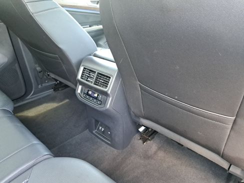 Used 2026 Volkswagen Atlas SEL AWD/4WD image 11