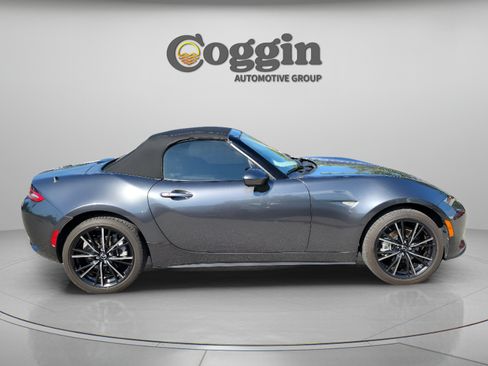Used 2024 MAZDA MX-5 Miata Grand Touring w/ Weather Package RWD image 4