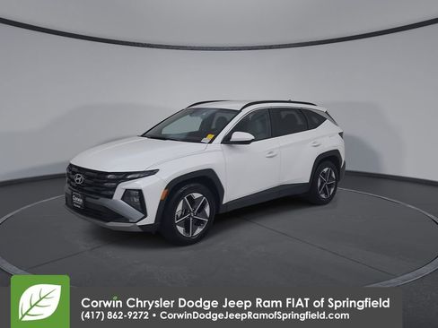 Used 2025 Hyundai Tucson SEL FWD image 7