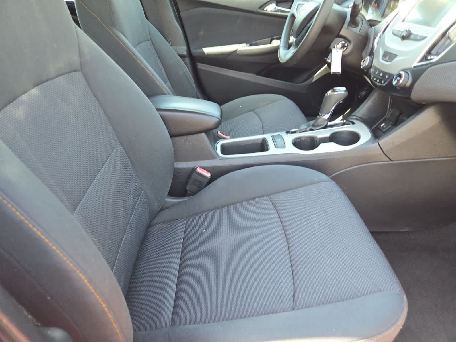 Used 2018 Chevrolet Cruze LS FWD image 19