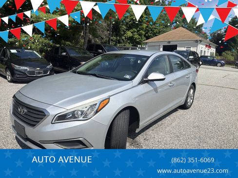 Used 2017 Hyundai Sonata SE FWD image 1