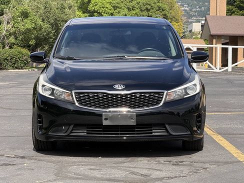 Used 2018 Kia Forte S FWD image 2