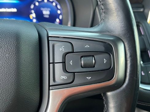 Used 2022 Chevrolet Tahoe Premier AWD/4WD image 34