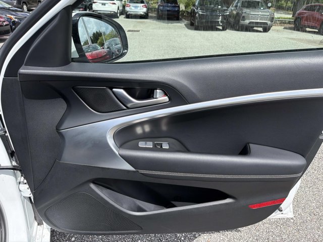 Used 2026 Genesis G70 2.5T RWD image 15