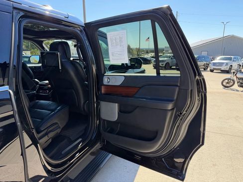 Used 2019 Lincoln Navigator L Reserve image 52