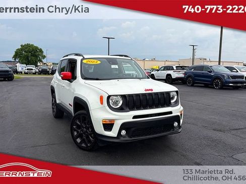 Used 2023 Jeep Renegade Latitude AWD/4WD image 1